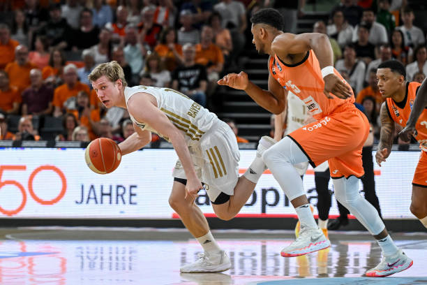 粒进球逆转 粒进球逆转